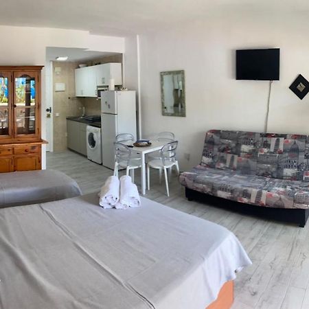 Benal Beach Benalmadena Bagian luar foto