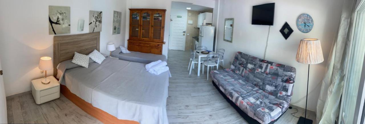 Benal Beach Benalmadena Bagian luar foto